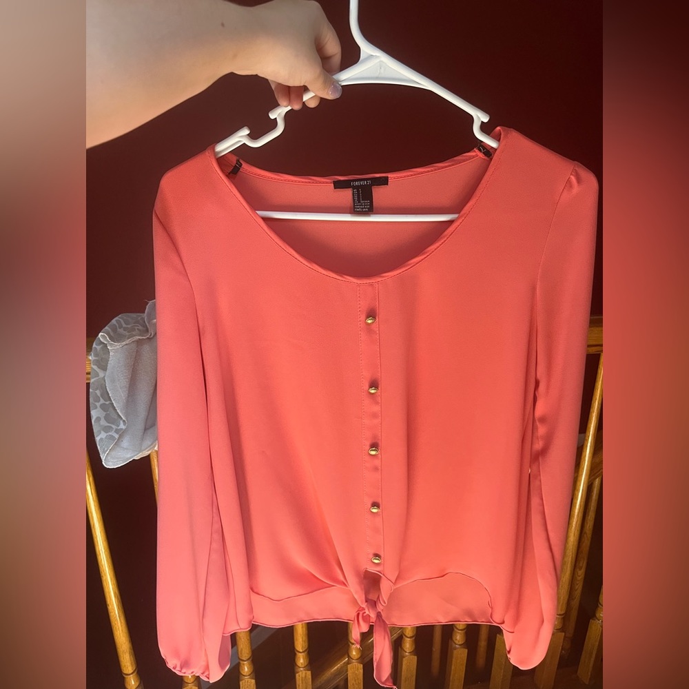 Long sleeve blouse with buttons